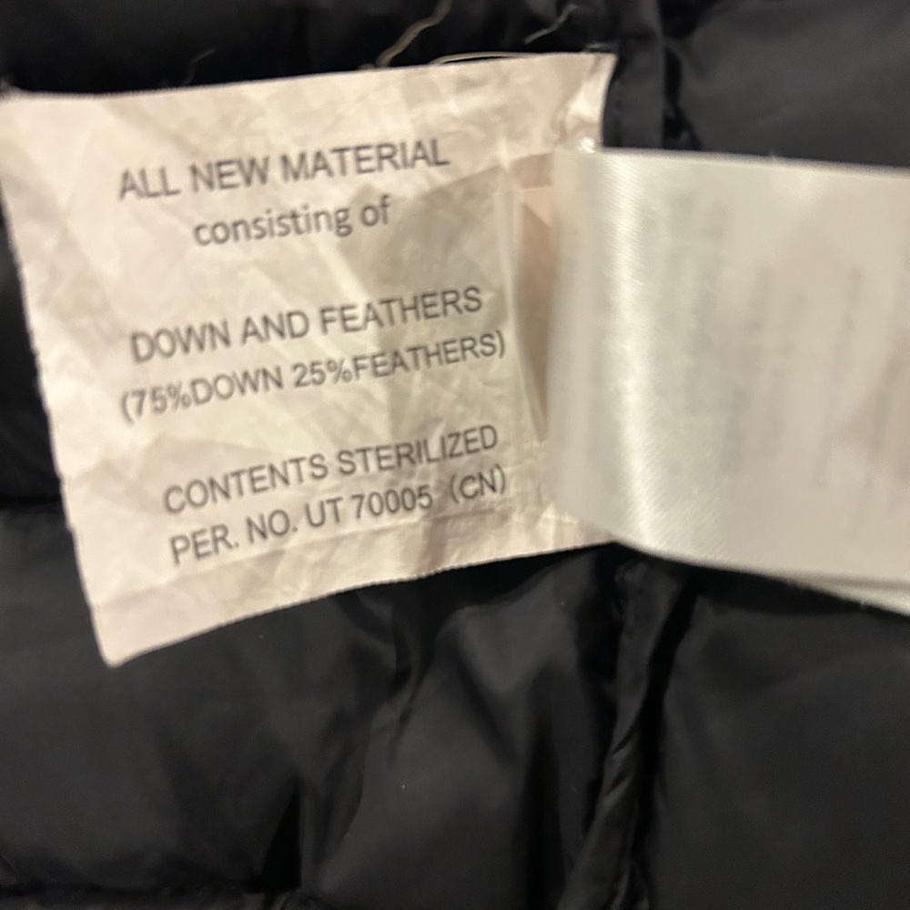 Eddie Bauer Men's Charcoal Puffer Jacket - Picture 6 of 6